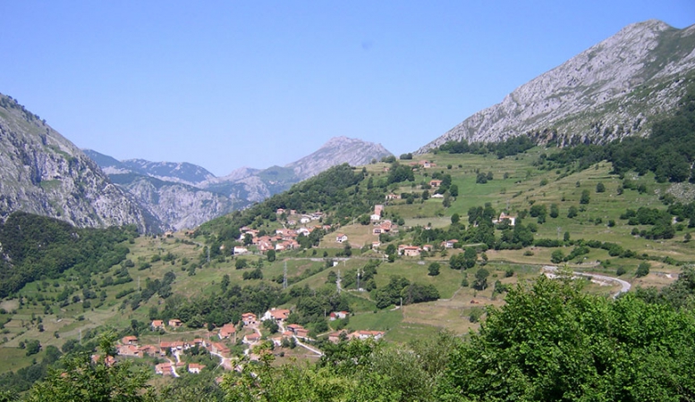 Paisajes y pueblos del entorno de la Casa Rural Pocotrigo, Linares, Cantabria
